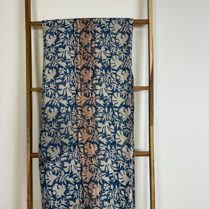 Kantha Plaid med Blokprint i en skøn blå farve
