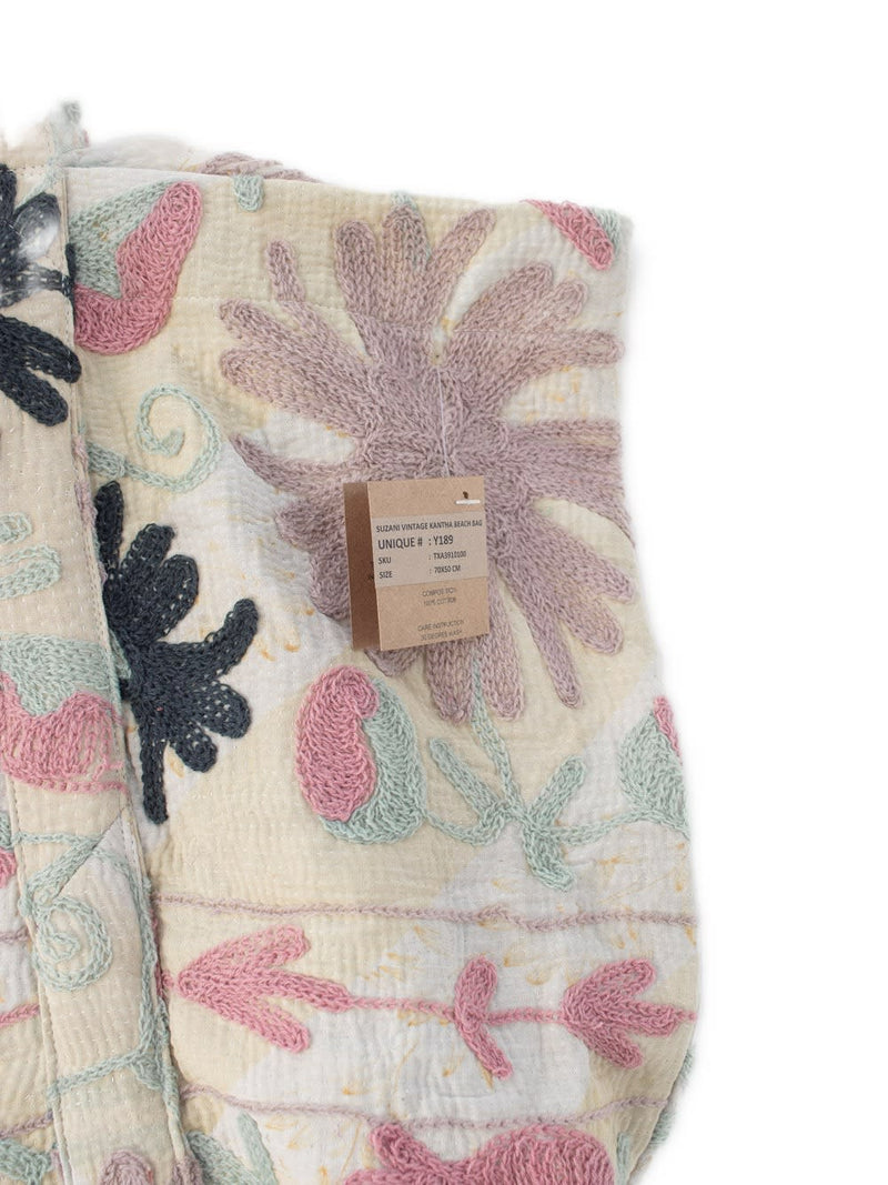 Suzani Vintage Beach dahinter